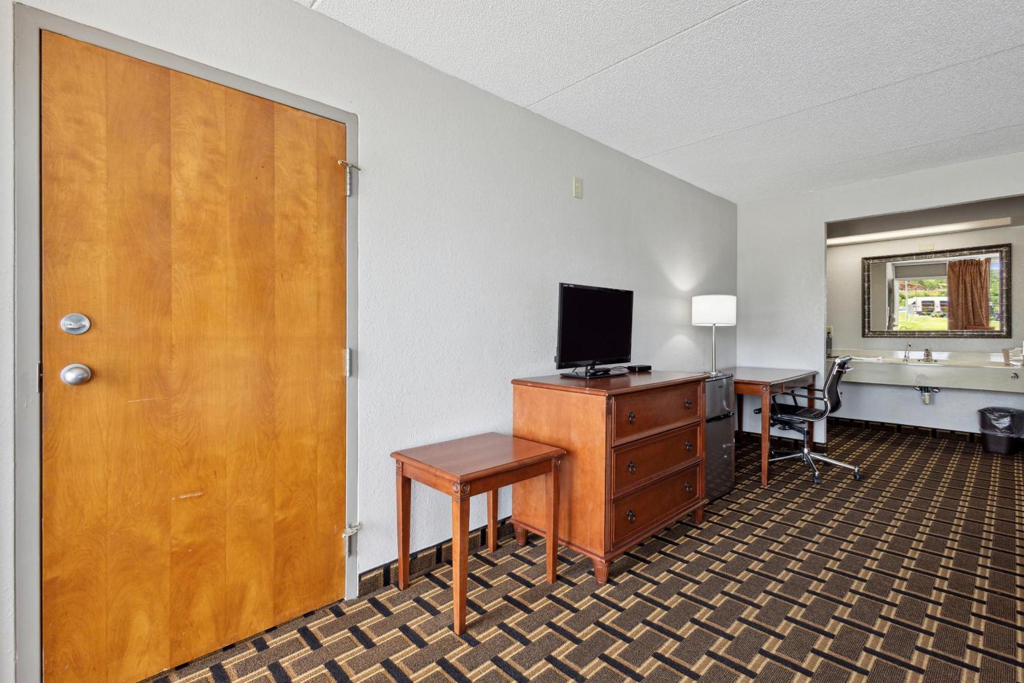 Relax Inn By Oyo Greeneville Near Hwy Us-321 Екстериор снимка