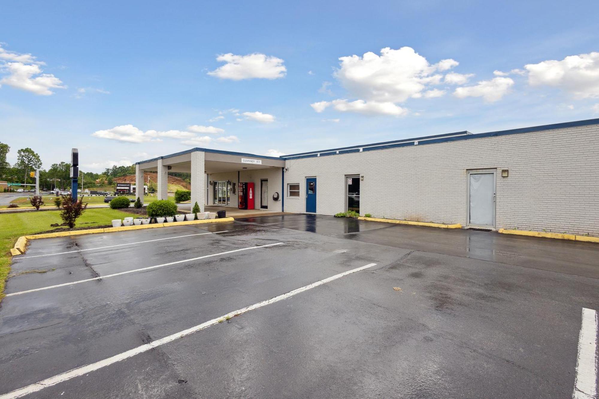 Relax Inn By Oyo Greeneville Near Hwy Us-321 Екстериор снимка
